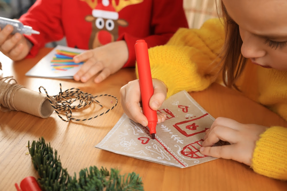 Christmas art projects for children.