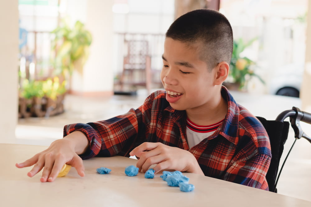 Art projects for children with disabilities.